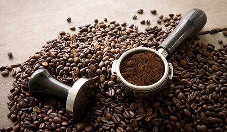 La pressatura del caffè - filtro e portafiltro